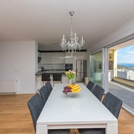 Penthouse Jure Apartamento Makarska Exterior foto