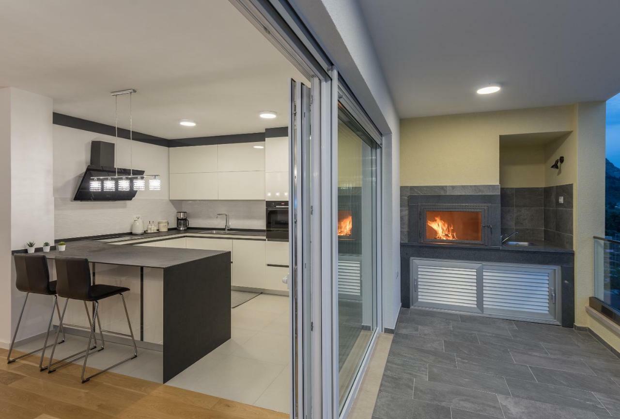 Penthouse Jure Apartamento Makarska Exterior foto