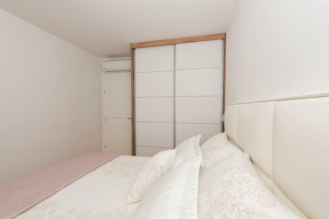 Penthouse Jure Apartamento Makarska Exterior foto
