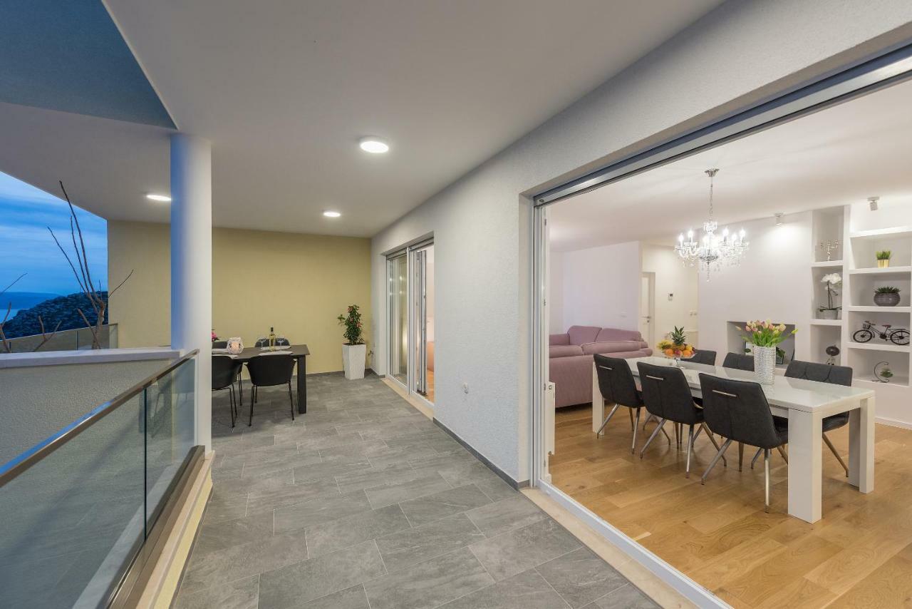 Penthouse Jure Apartamento Makarska Exterior foto