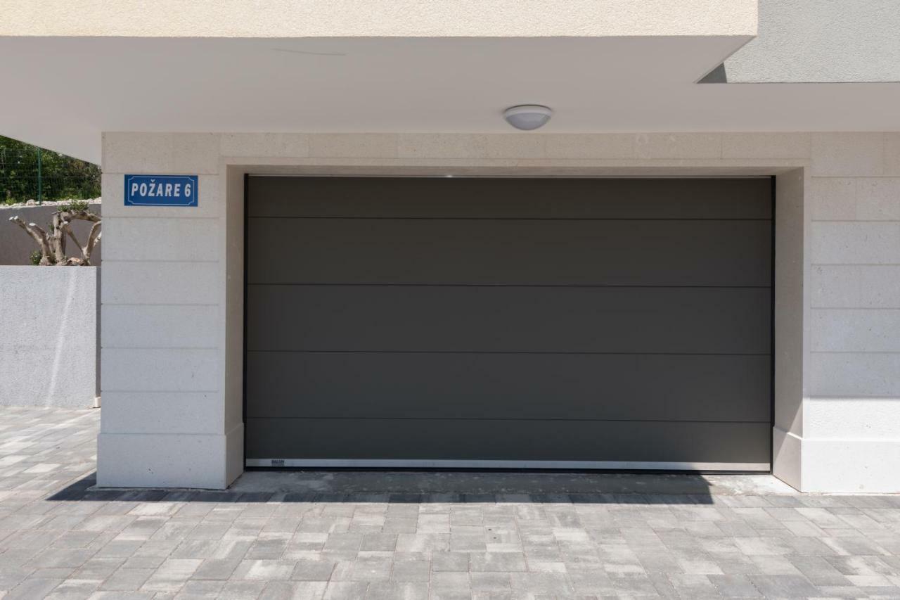 Penthouse Jure Apartamento Makarska Exterior foto