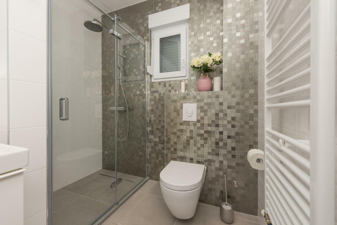 Penthouse Jure Apartamento Makarska Exterior foto